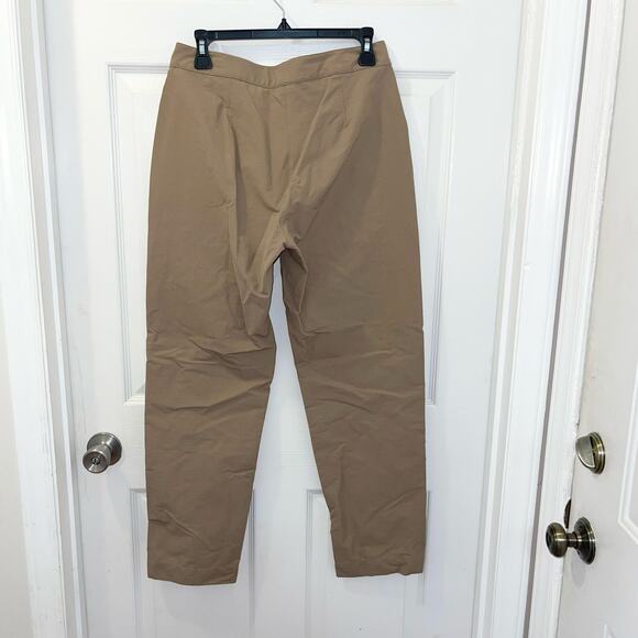 L.L. Bean Womens Dark‎ Khaki Outdoor Hiking Stretch Fitted Capris Size 8 reg - Picture 4 of 12
